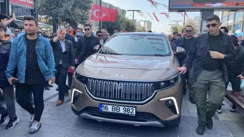 Togg’un direksiyonuna geçen Bakan Varank’a büyük ilgi