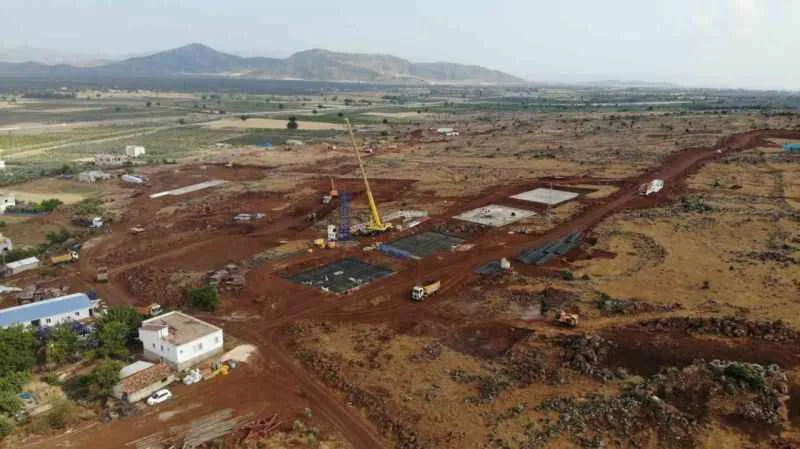 Hatay Hassa’da 4 bin deprem konut için kazmalar vuruldu