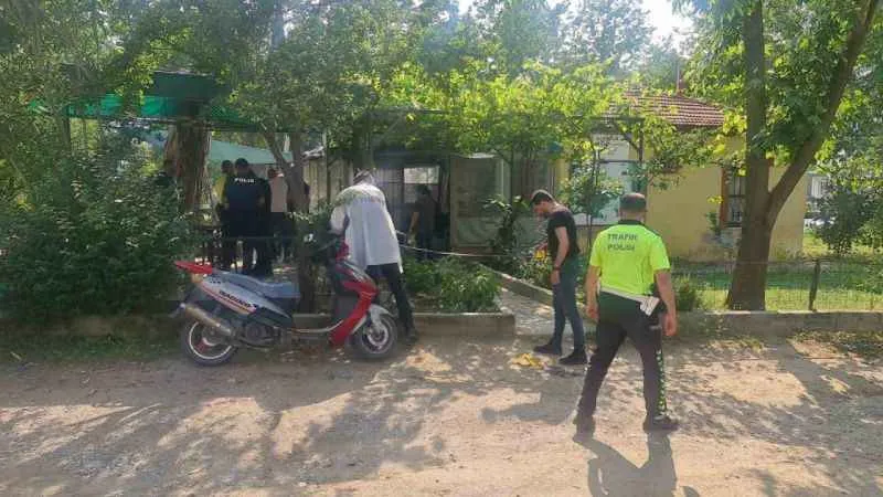 İzmir'de emekli doktor Yalçın Kocabaş silahla vuruldu