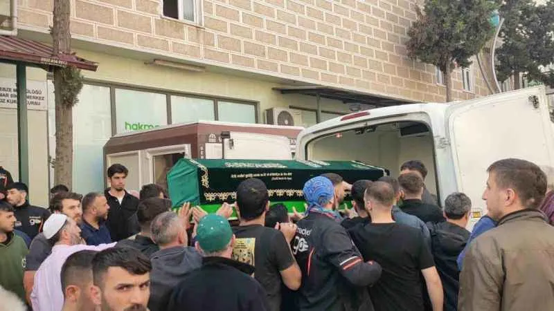 Kazada hayatını kaybeden motokurye Gürkan Demir defnedildi