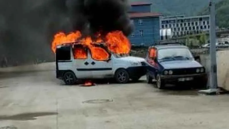 LPG’li araç tamir esnasında böyle alev aldı