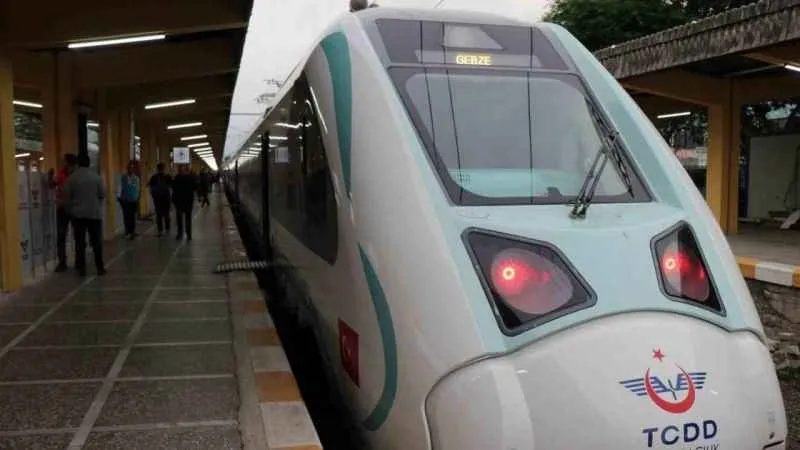 Milli Elektrikli Tren seferlere başladı