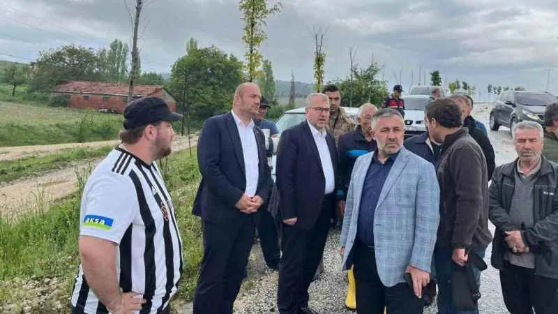 AK Parti heyeti Bilecik'teki afet bölgesine gitti