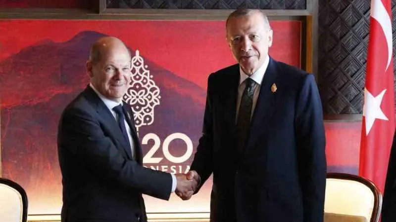 Scholz, Cumhurbaşkanı Erdoğan’ı Almanya’ya davet etti