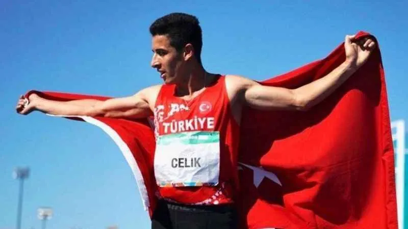 Milli sporcu Mehmet Çelik 45 yıllık Türkiye rekorunu kırdı