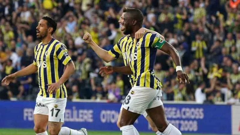 Fenerbahçe'ye galibiyet yetmedi