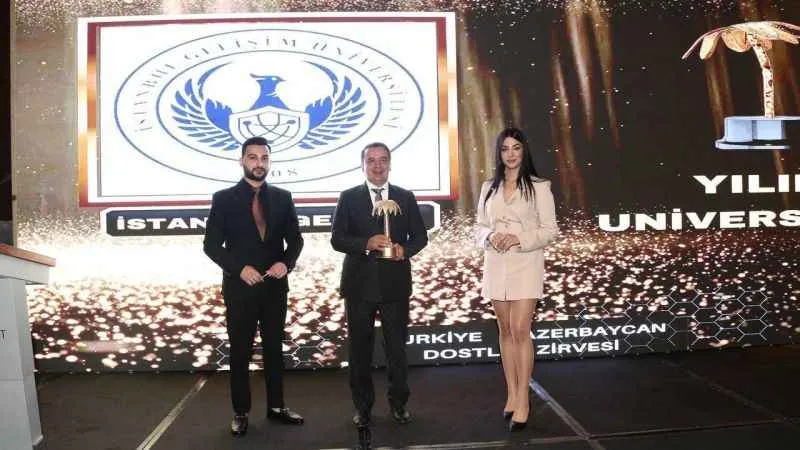 İstanbul Gelişim Üniversitesi'ne 2 ödül birden