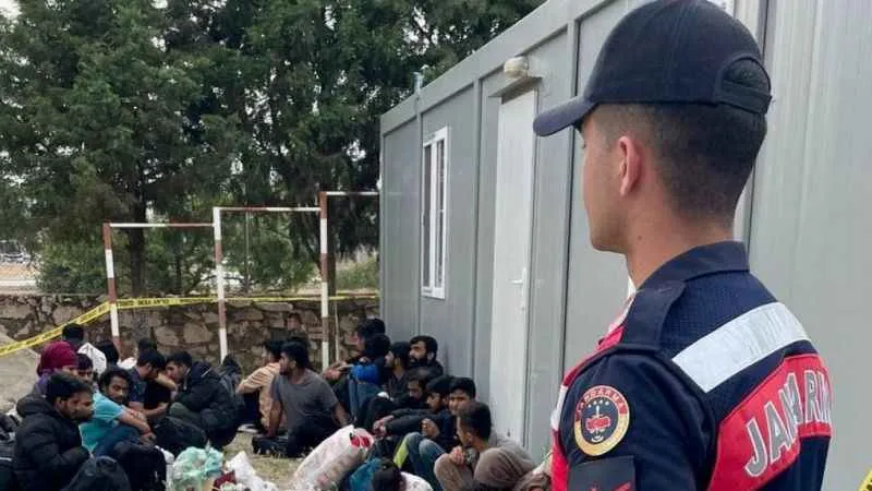 Didim’de 34 düzensiz göçmen yakalandı