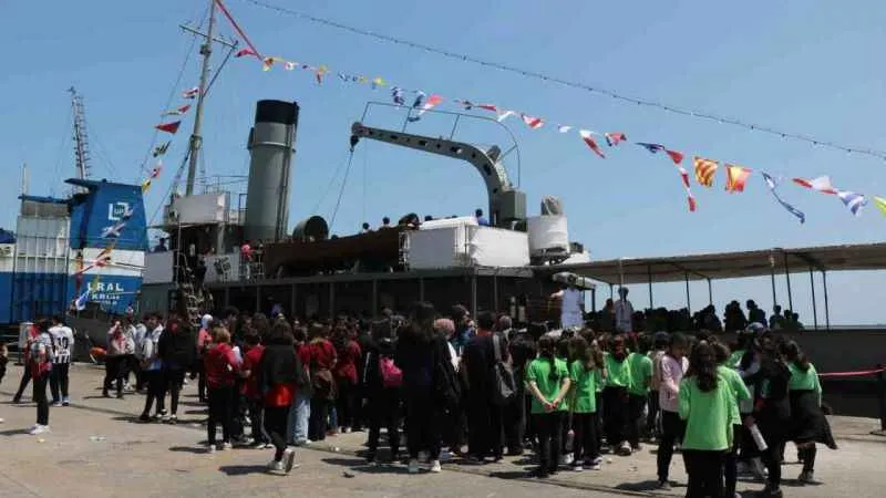 Nusret Mayın Gemisi’ne Samsun'da yoğun ilgi