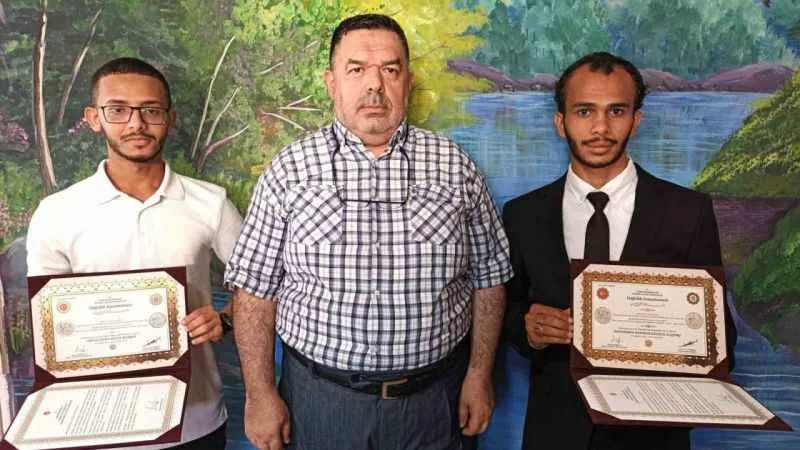 Hem üniversite hem de hafızlık eğitimini aynı anda yaptılar