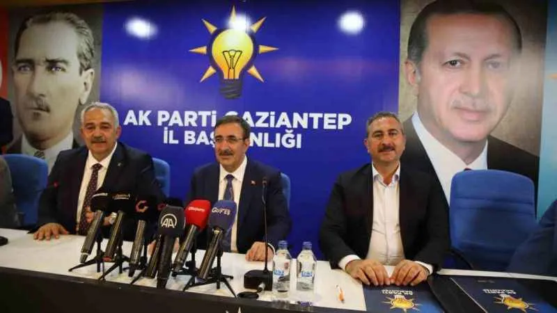 Cumhurbaşkanı Yardımcısı Cevdet Yılmaz: "Türkiye istikrarı ve güvenini devam ettiriyor"