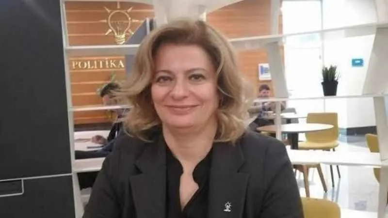 AK Parti Söke İlçe Başkanı Sibel Menderes görevinden ayrıldı
