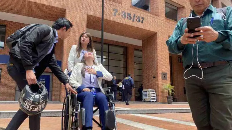 Kolombiya’da 6.1 ve 5.6 büyüklüğünde peş peşe iki deprem