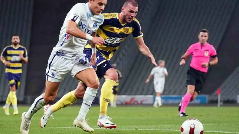 Trendyol Süper Lig: MKE Ankaragücü: 1 - Adana Demirspor: 1 (İlk yarı)