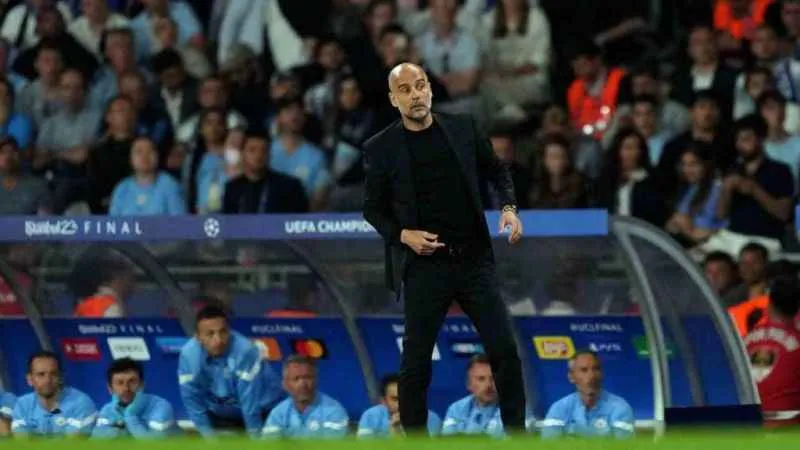 Pep Guardiola, sırtındaki problem nedeniyle ameliyat edildi