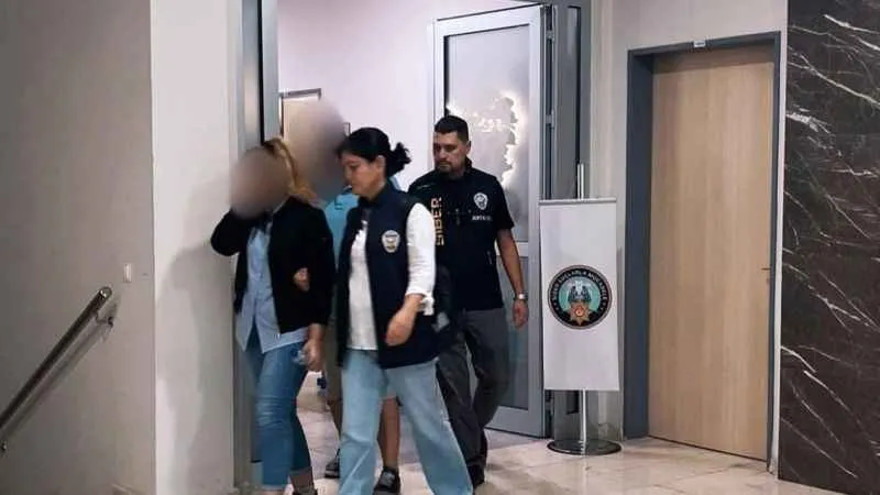 Antalya’da casus yazılım programlarıyla dolandırıcılık