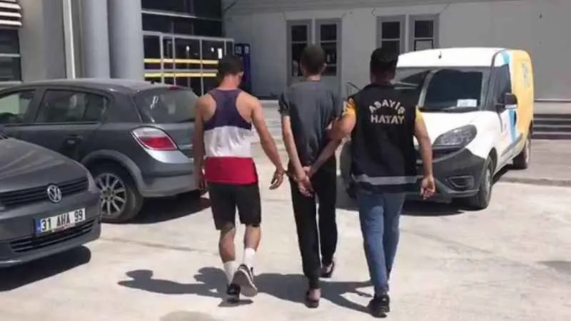 Kombi hırsızları yakalandı