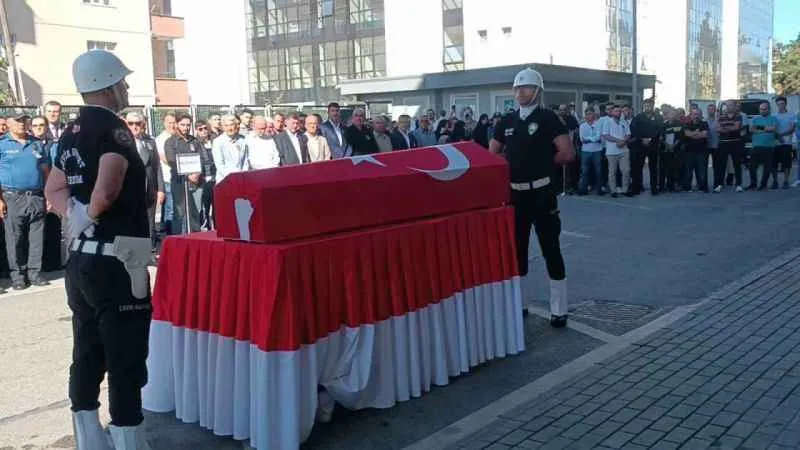 Kalp krizi geçiren bekçi Sefa Yelek son yolculuğuna uğurlandı