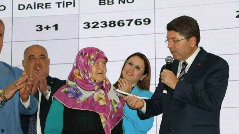 Adalet Bakanı Tunç: "Millete borcumuz var’’