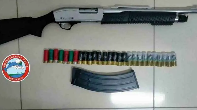 Çorum’da şok uygulamada çok sayıda silah ele geçirildi