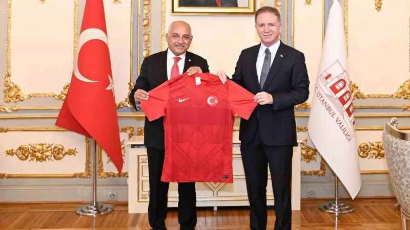 TFF Başkanı Mehmet Büyükekşi, İstanbul Valisi Davut Gül’ü ziyaret etti