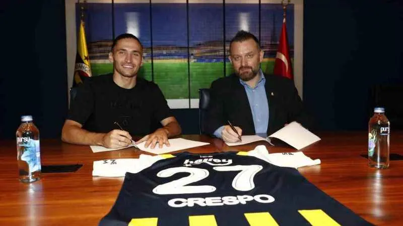 Fenerbahçe, Miguel Crespo’nun sözleşmesini 1 yıl daha uzattı