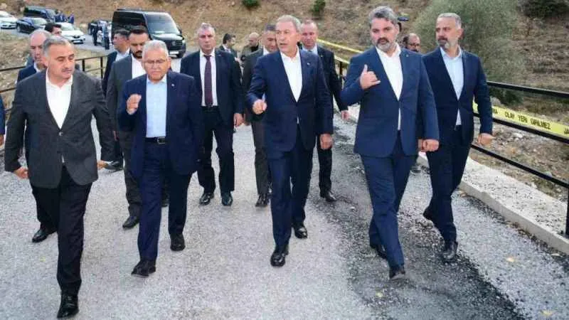 Hulusi Akar: "Şehidimizin kanı yerde bırakılmadı”