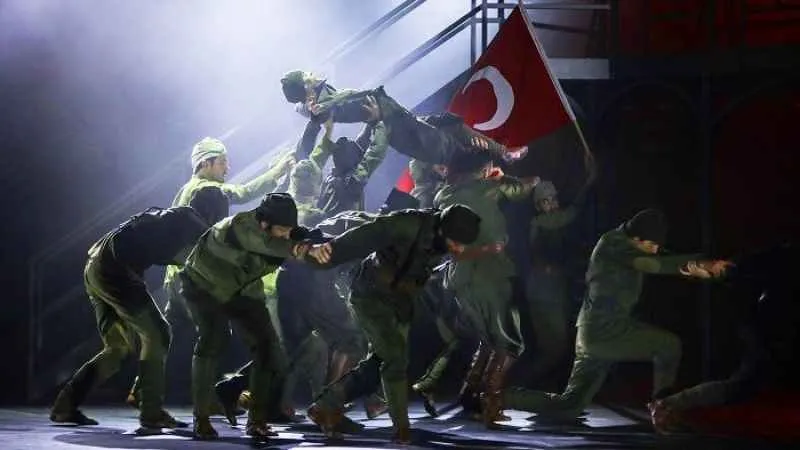 Seyircinin yoğun ilgisi "1923" müzikalini şaşırtmaya devam ediyor