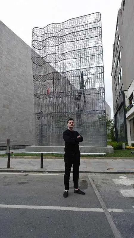 Atatürk Kültür Merkezine heykel koyuldu