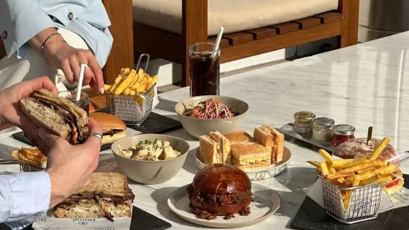 Babalar Günü Hilton Istanbul Bomonti’de kutlanır