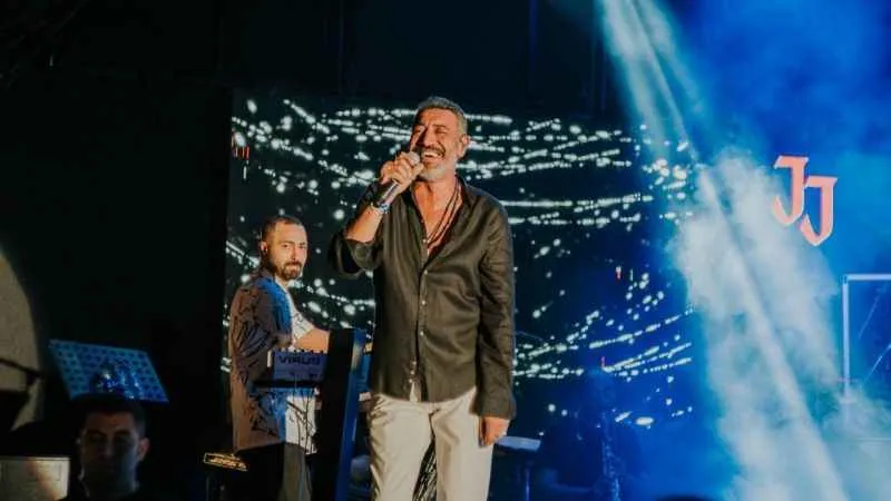 Hakan Altun yaz sezonunu Jolly Joker Alaçatı'da açtı