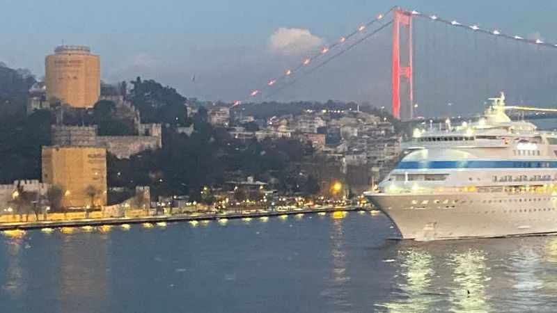 Kruvaziyer turizminin yıl sona hedefi 1.5 milyon ziyaretçiye ulaşmak
