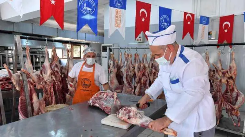 Üsküdar'da 10 binden fazla aileye 50 ton kurban et dağıtıldı 