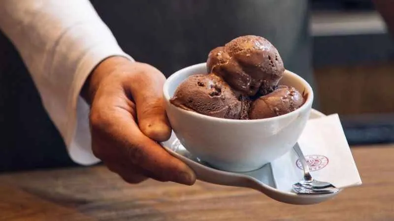 Dondurmada favori çeşidimiz çikolatalı