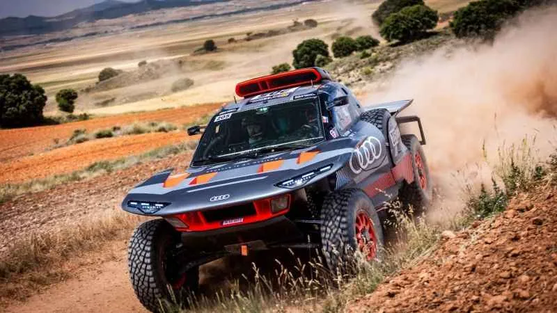 Hazırlıklarına, klasman dışı olarak yer aldığı Baja España Aragón’la başladı