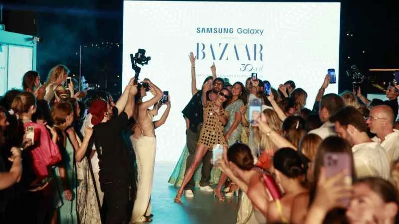 Samsung yeni katlanabilir modelleri Galaxy Z Flip5 ve Galaxy Z Fold5’i enerjisi yüksek bir parti ile tanıttı