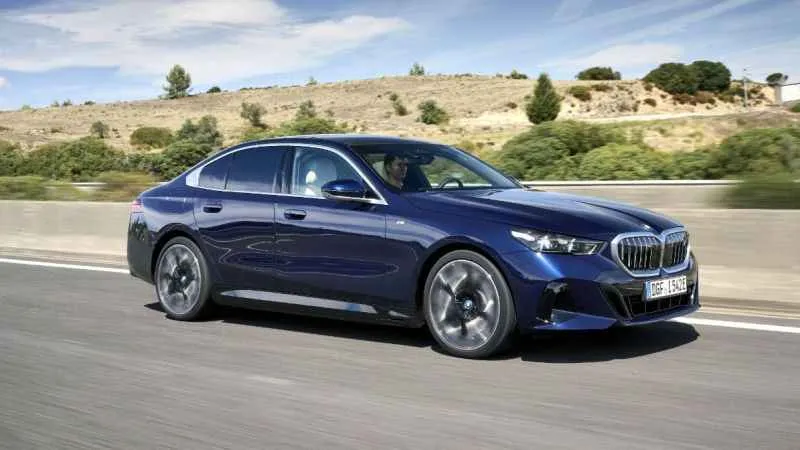 Yeni BMW 520d xDrive ön rezervasyona açıldı