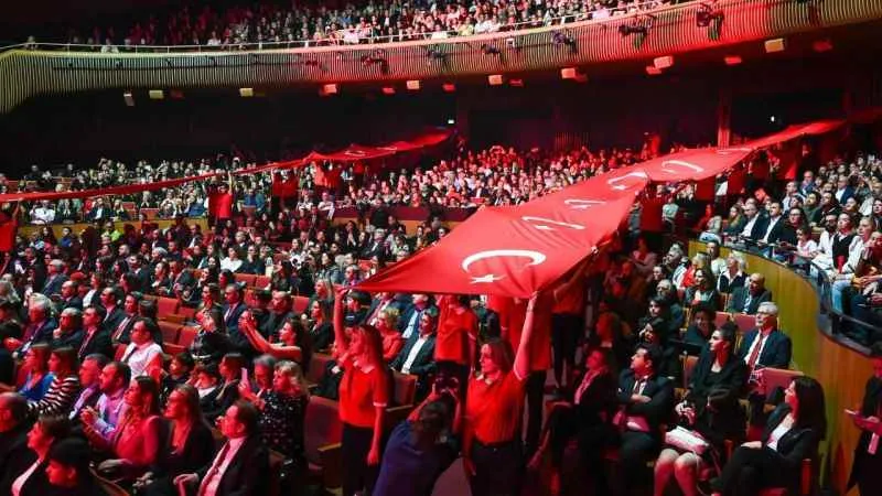 Bahçeşehir Koleji’nden görkemli 100. yıl kutlaması