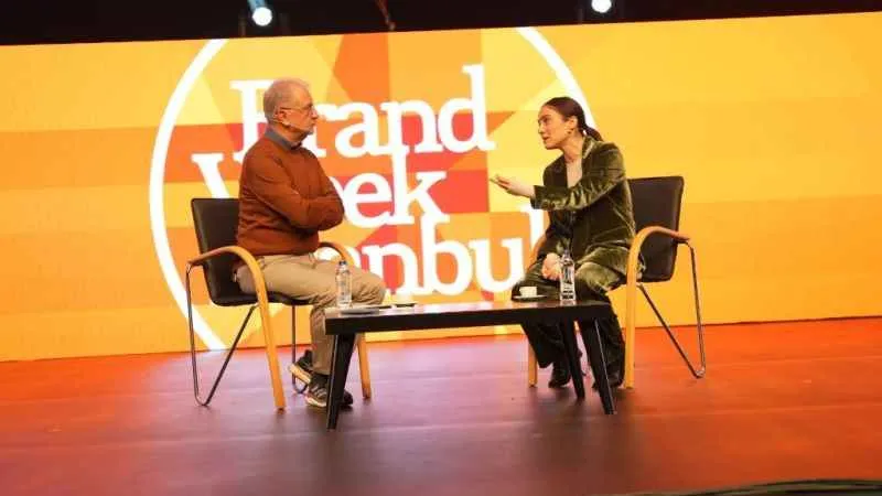 Merve Dizdar: “İzleyicilere hizmet etmekten keyif alıyorum”