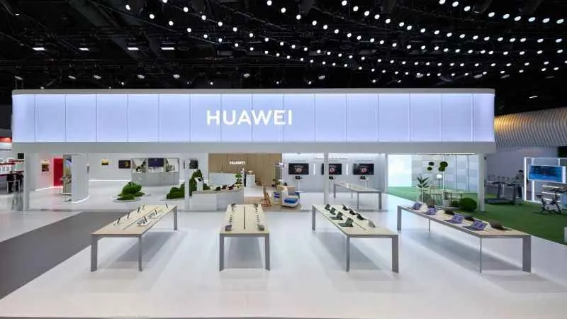 Huawei modaya yön veren ürünlerini Mobil Dünya Kongresi 2024’te tanıttı