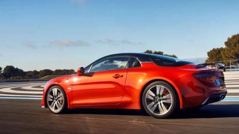 İkonik Premium spor otomobil markası Alpine Türkiye’de