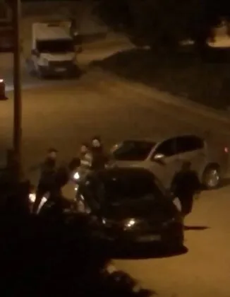 Trafikte başlayan tartışma kavgaya dönüştü… O anlar kamerada