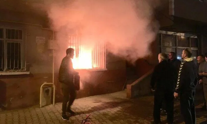 Samsun’da yangın paniği: Yaşlı adam ölümden döndü