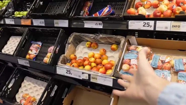 Kriz sadece Türkiye’yi vurmadı, dört İngilizden biri artık yemek yiyemiyor