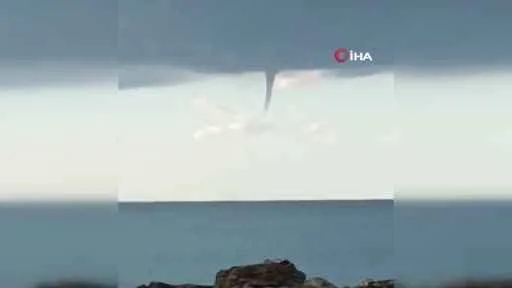 Mersin'de sağanak etkili oldu, Akdeniz'de hortum çıktı