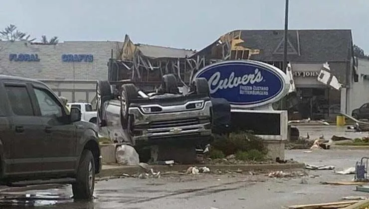 ABD’de hortum yıktı geçti: Çok sayıda ölü ve yaralı var