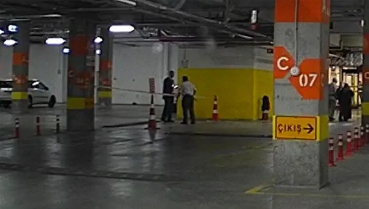 Hastane otoparkında korkunç olay: Cesedi bir hafta sonra bulundu