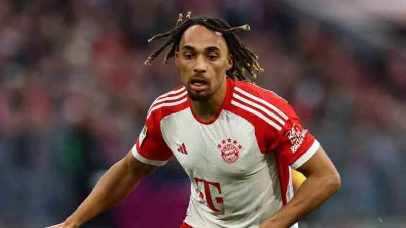 Sacha Boey, Bayern Münih formasıyla ilk maçına çıktı