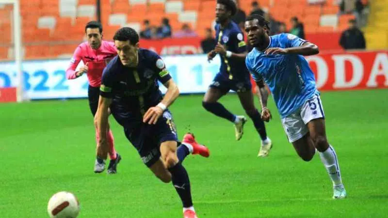 Adana Demirspor evinde Kasımpaşa'ya 3-1 kaybetti