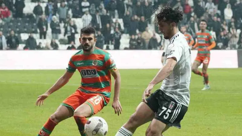 Beşiktaş’ta Tayfur Bingöl sakatlandı